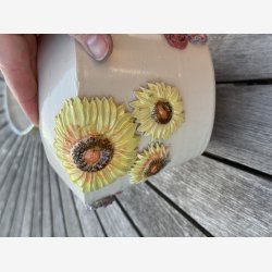 Keramik vase - lkker stor rumlig vase m/blomster dekorationer