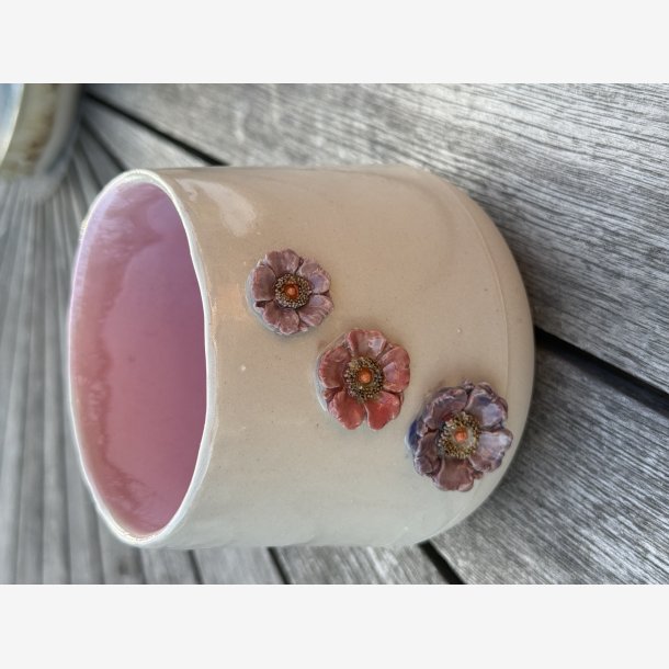 Lille vase med blomster dekoration