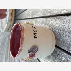 Krus til mor - med blomster dekorationer