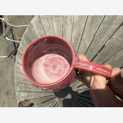 Stort krus med stor hank - lkker glasur