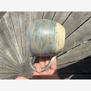 Stort krus med stor hank - lkker bl / creme glasur