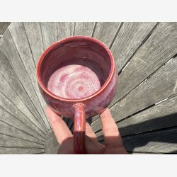 Stort krus med stor hank - lkker glasur