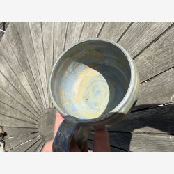 Stort krus med stor hank - lkker bl / creme glasur