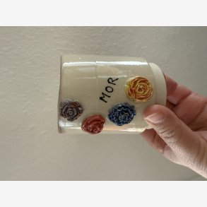 Krus til mor - med blomster tema dekorationer